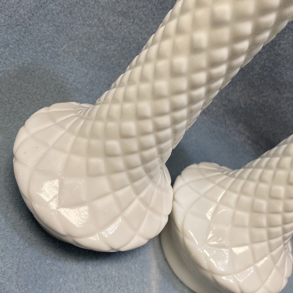 Vintage RANDALL White Milk Glass Bud Vase Diamond Embossed Bud Vases 9" (2) - Picture 10 of 13